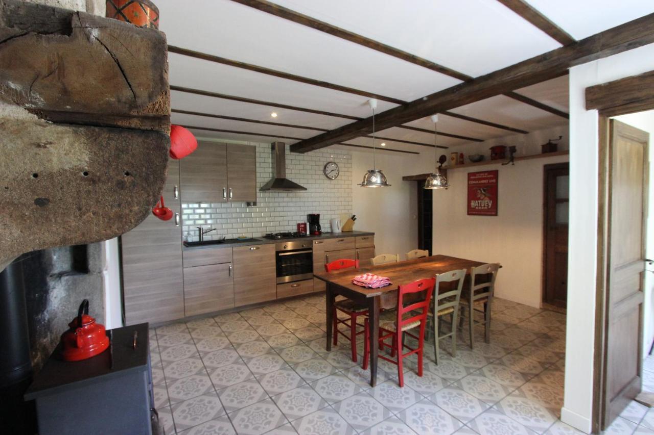 Lava Lodge Espinasse Екстер'єр фото